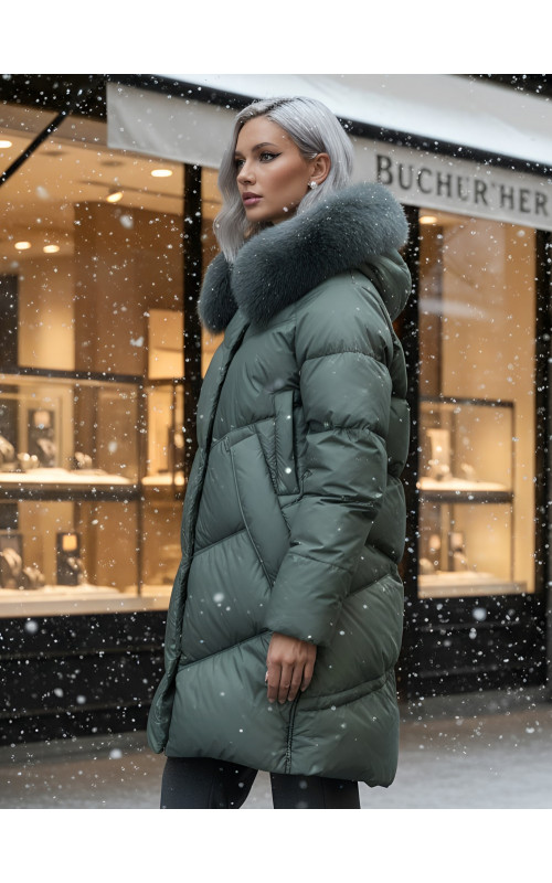 Длинный пуховик премиум-класса для зимы.