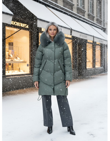 Длинный пуховик премиум-класса для зимы.