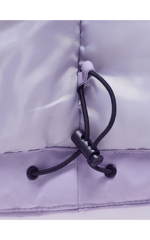 Зимняя парка для девочки-подростка с меховой подкладкой и ветро- и влагоотталкивающей тканью.