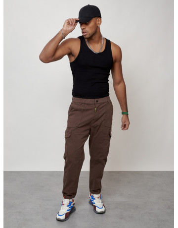 Мужские брюки карго зауженного кроя.