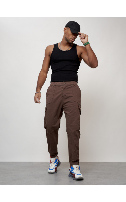 Мужские брюки карго зауженного кроя.