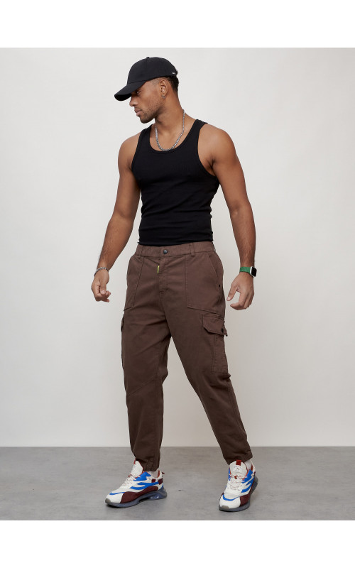 Мужские брюки карго зауженного кроя.