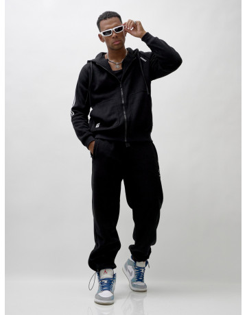 Утеплённый мужской спортивный костюм с начёсом для активных дней.