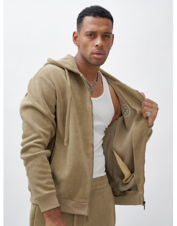 Утеплённый демисезонный костюм для мужчин.