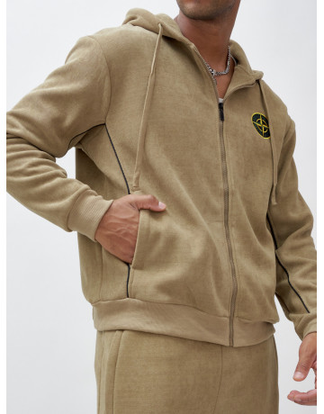 Утеплённый демисезонный костюм для мужчин.