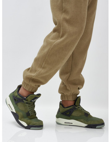 Утеплённый демисезонный костюм для мужчин.