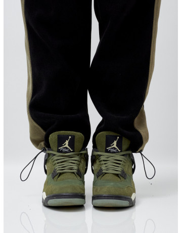 Мужской утеплённый спортивный костюм с начёсом для осени.