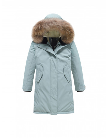 Тёплая парка для девочки для активного отдыха в холодную погоду