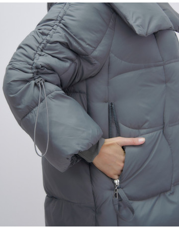 Зимняя женская куртка с капюшоном для холодного сезона.