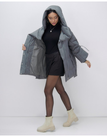 Зимняя женская куртка с капюшоном для холодного сезона.