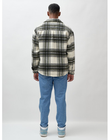 Мужская рубашка из шерсти: стиль и тепло для любого случая