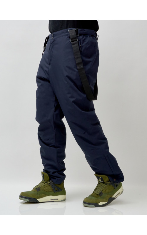 Мужской горнолыжный костюм для зимы.