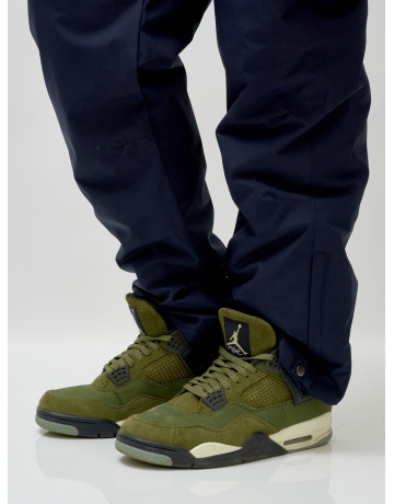 Мужской горнолыжный костюм для зимы.