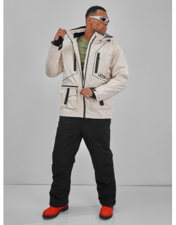 Мужской горнолыжный костюм: куртка и полукомбинезон для зимних активностей.