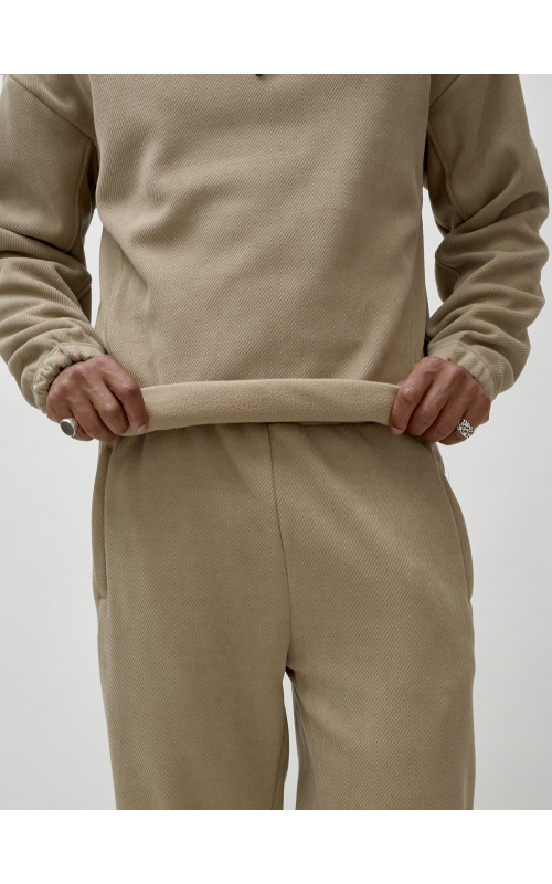 Утеплённый мужской спортивный костюм с начёсом.