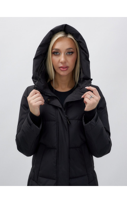 Длинный зимний пуховик для женщин с капюшоном.