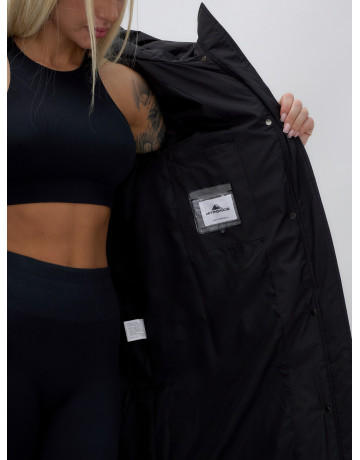 Длинный зимний пуховик для женщин с капюшоном.