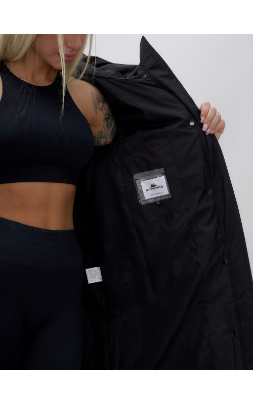 Длинный зимний пуховик для женщин с капюшоном.