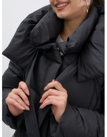 Длинный женский пуховик с капюшоном для зимы