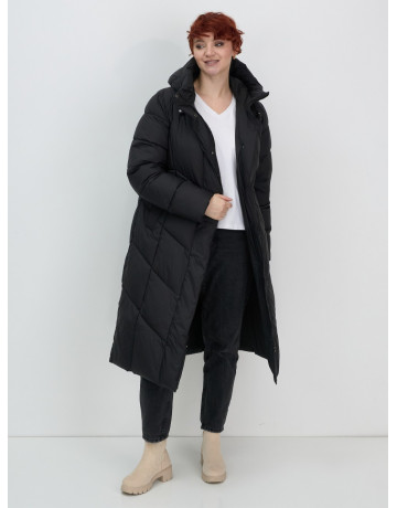 Длинный женский пуховик с капюшоном для зимы