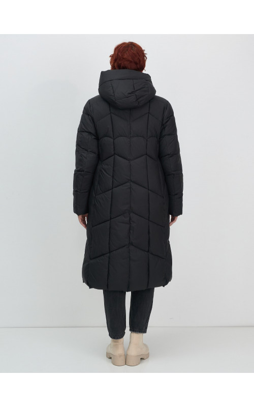 Длинный женский пуховик с капюшоном для зимы