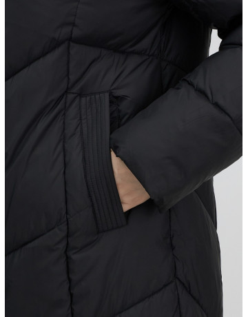 Длинный женский пуховик с капюшоном для зимы