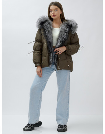 Женская зимняя куртка с мехом чернобурки.