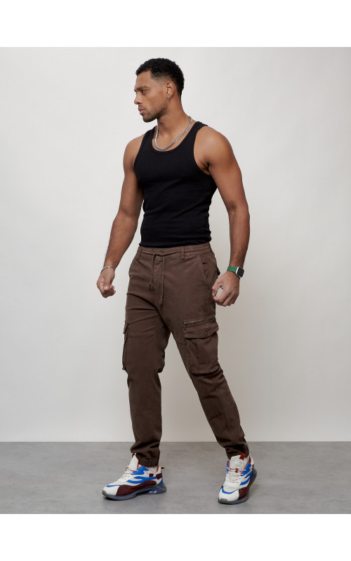 Мужские брюки карго зауженного кроя.