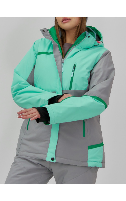 Женский горнолыжный костюм: стиль и комфорт для зимних приключений.