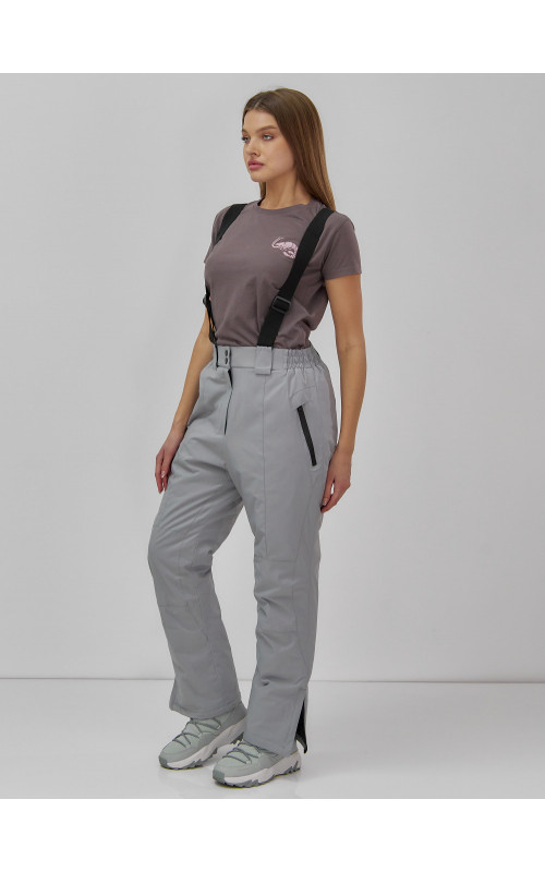 Женский горнолыжный костюм: стиль и комфорт для зимних приключений.