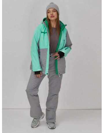 Женский горнолыжный костюм: стиль и комфорт для зимних приключений.