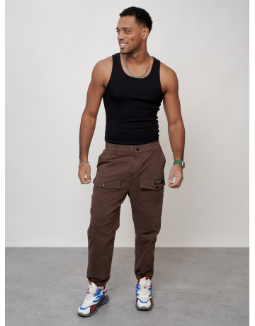 Мужские брюки карго зауженного кроя.