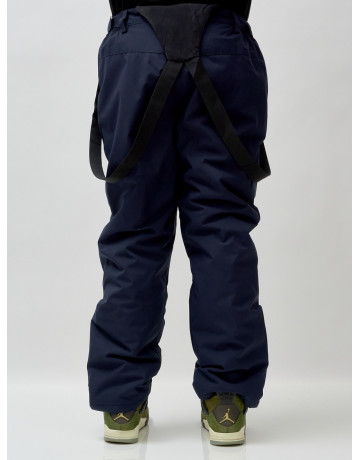 Зимний горнолыжный мужской костюм для активного отдыха.