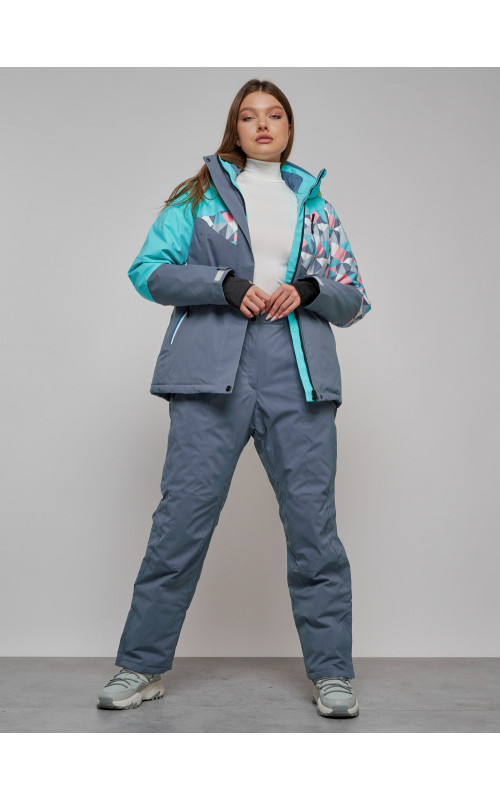 Зимний горнолыжный костюм для женщин.