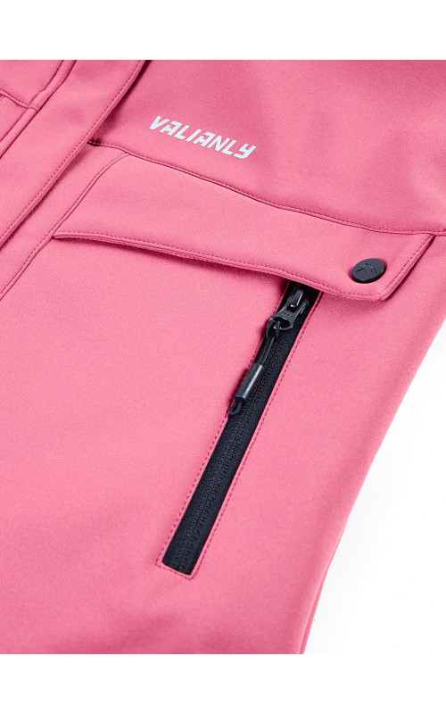 Женская ветровка с капюшоном для активного отдыха