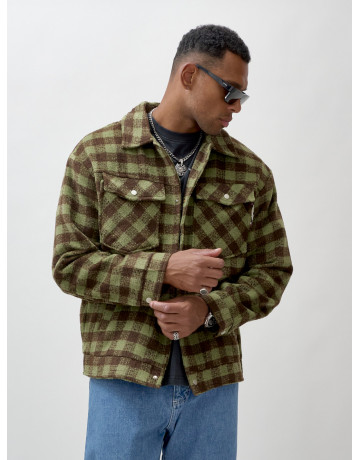 Мужская шерстяная рубашка прямого кроя в клетку.