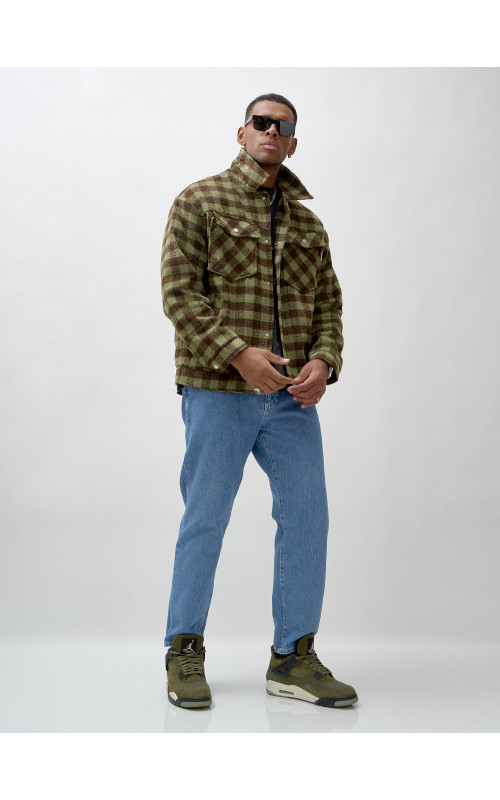 Мужская шерстяная рубашка прямого кроя в клетку.