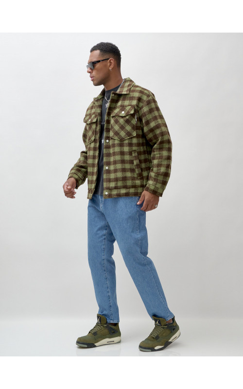 Мужская шерстяная рубашка прямого кроя в клетку.