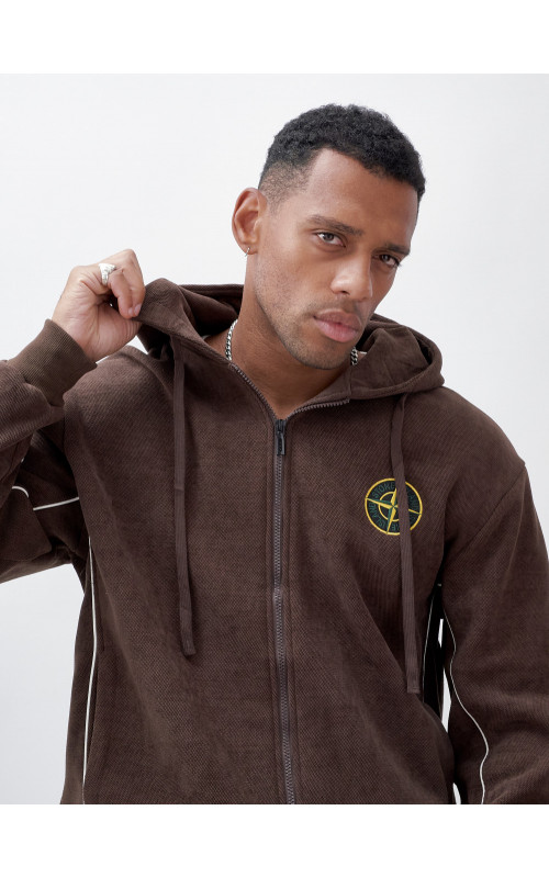 Утеплённый демисезонный костюм для мужчин: свобода и тепло.