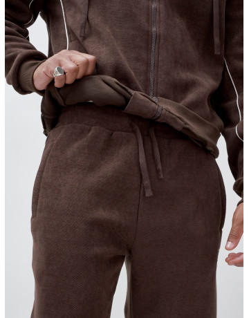 Утеплённый демисезонный костюм для мужчин: свобода и тепло.