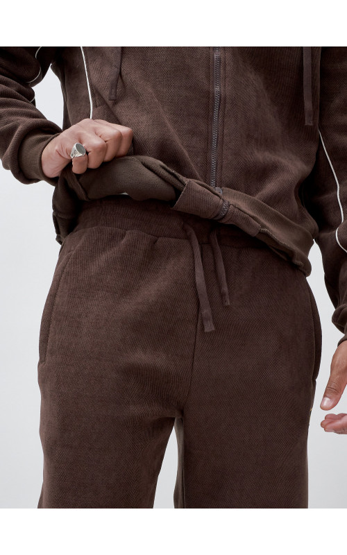 Утеплённый демисезонный костюм для мужчин: свобода и тепло.