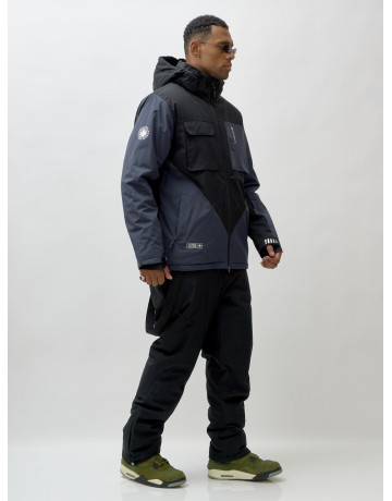 Мужской зимний горнолыжный костюм для активного отдыха.