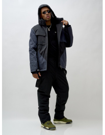 Мужской зимний горнолыжный костюм для активного отдыха.