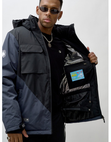 Мужской зимний горнолыжный костюм для активного отдыха.