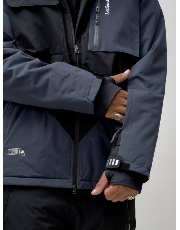 Мужской зимний горнолыжный костюм для активного отдыха.