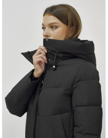 Зимний пуховик с утеплителем: стиль и комфорт.