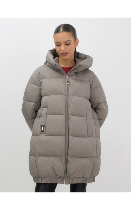 Женская зимняя куртка с капюшоном на резинке, утеплённая, больших размеров.