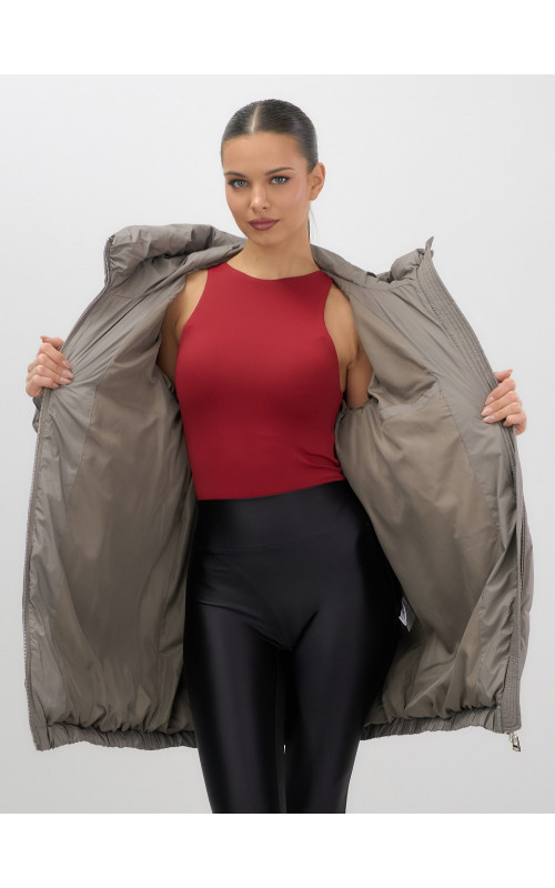 Женская зимняя куртка с капюшоном на резинке, утеплённая, больших размеров.