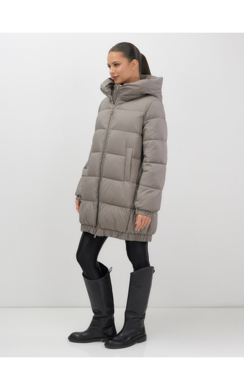 Женская зимняя куртка с капюшоном на резинке, утеплённая, больших размеров.