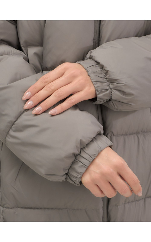 Женская зимняя куртка с капюшоном на резинке, утеплённая, больших размеров.